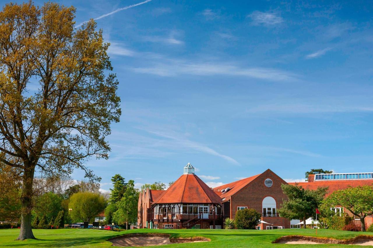 Delta Hotels By Marriott Tudor Park Country Club Maidstone Buitenkant foto